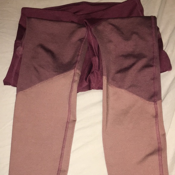 OLD NAVY ACTIVE (go-dry) yoga/training-pants. - Picture 2 of 4
